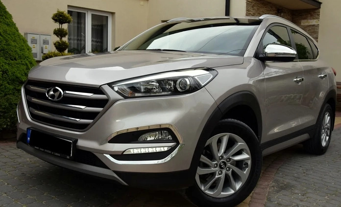 Hyundai Tucson cena 78700 przebieg: 67000, rok produkcji 2017 z Kielce małe 326